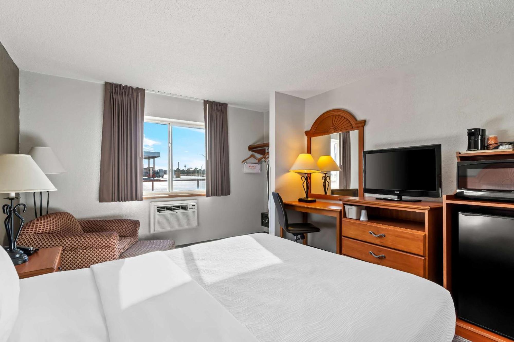 Quality Inn Sidney I-80 Exterior photo
