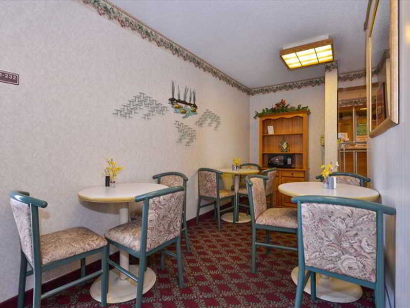 Quality Inn Sidney I-80 Exterior photo
